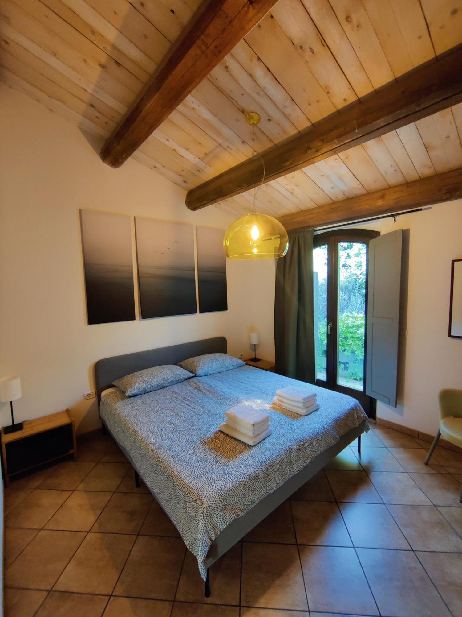Rustico Del Bozzo Guest House Castelleone di Suasa Bagian luar foto