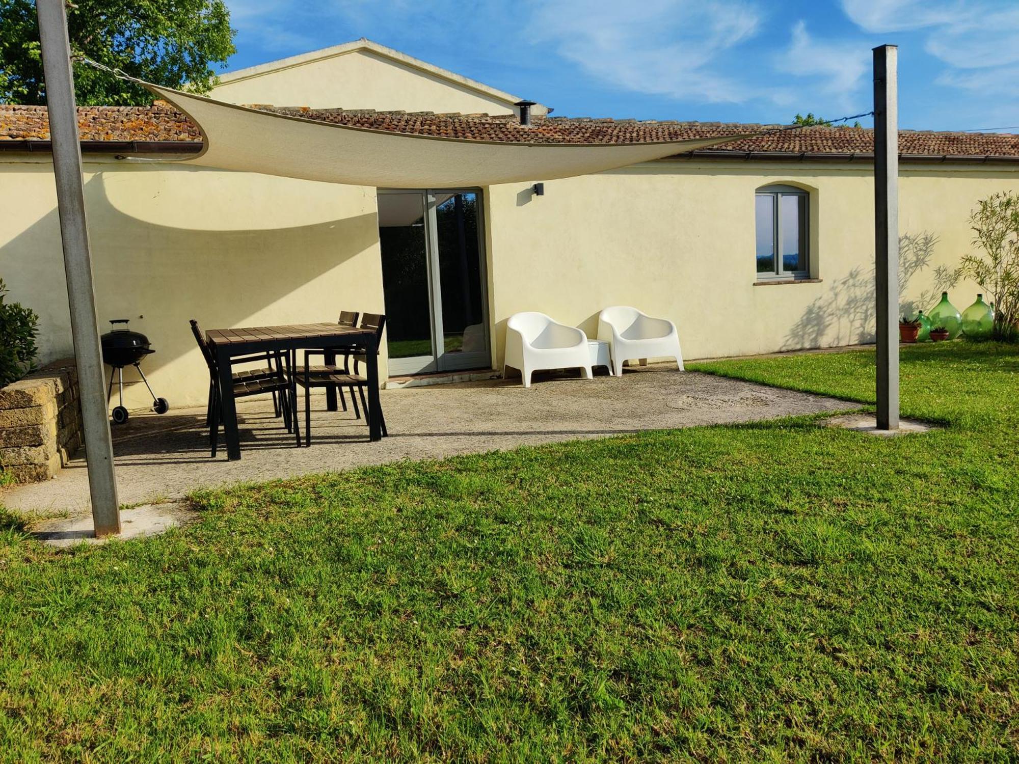 Rustico Del Bozzo Guest House Castelleone di Suasa Bagian luar foto